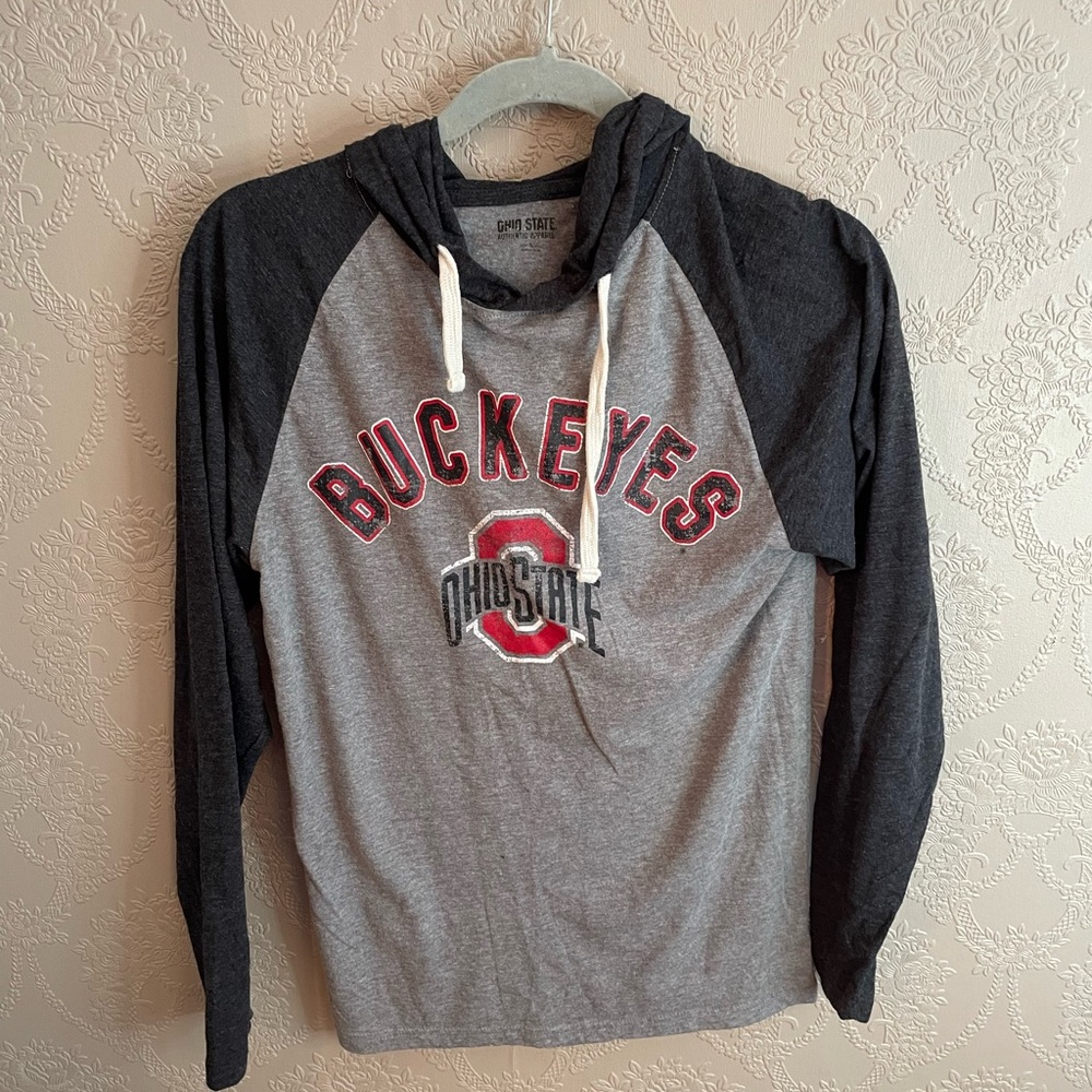 Ohio State women’s grey long sleeve with hood size small excellent condition